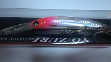 Yozuri Crystal Minnow Deep Diver 3D Floating 40gr 150mm Sahte Balık HRH