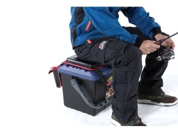 Abu Garcia Çanta Üstü Oturma Minderi ve Malzeme Çantası